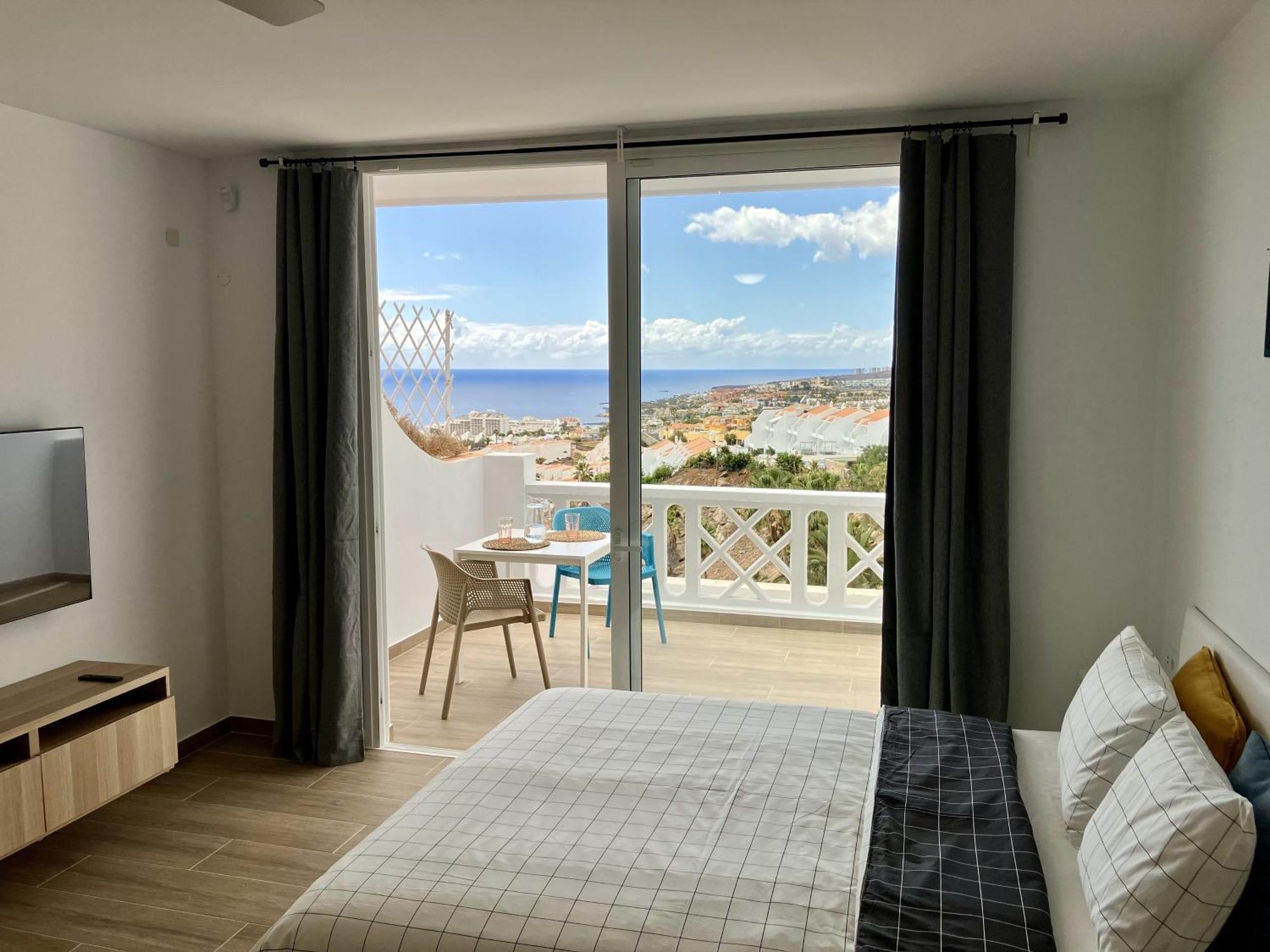 Costa Adeje - Modern Apartment With Terrace Views Of Ocean & Sunset Exterior foto